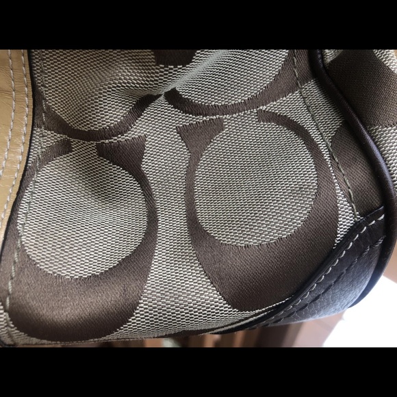 Authentic Coach Handbag! 👜 - Picture 5 of 8